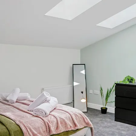 Stylish 3 Bedroom Duplex Penthouse In Apartament York