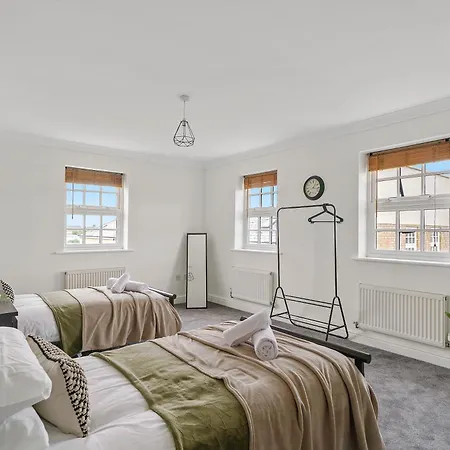 Apartament Stylish 3 Bedroom Duplex Penthouse In York